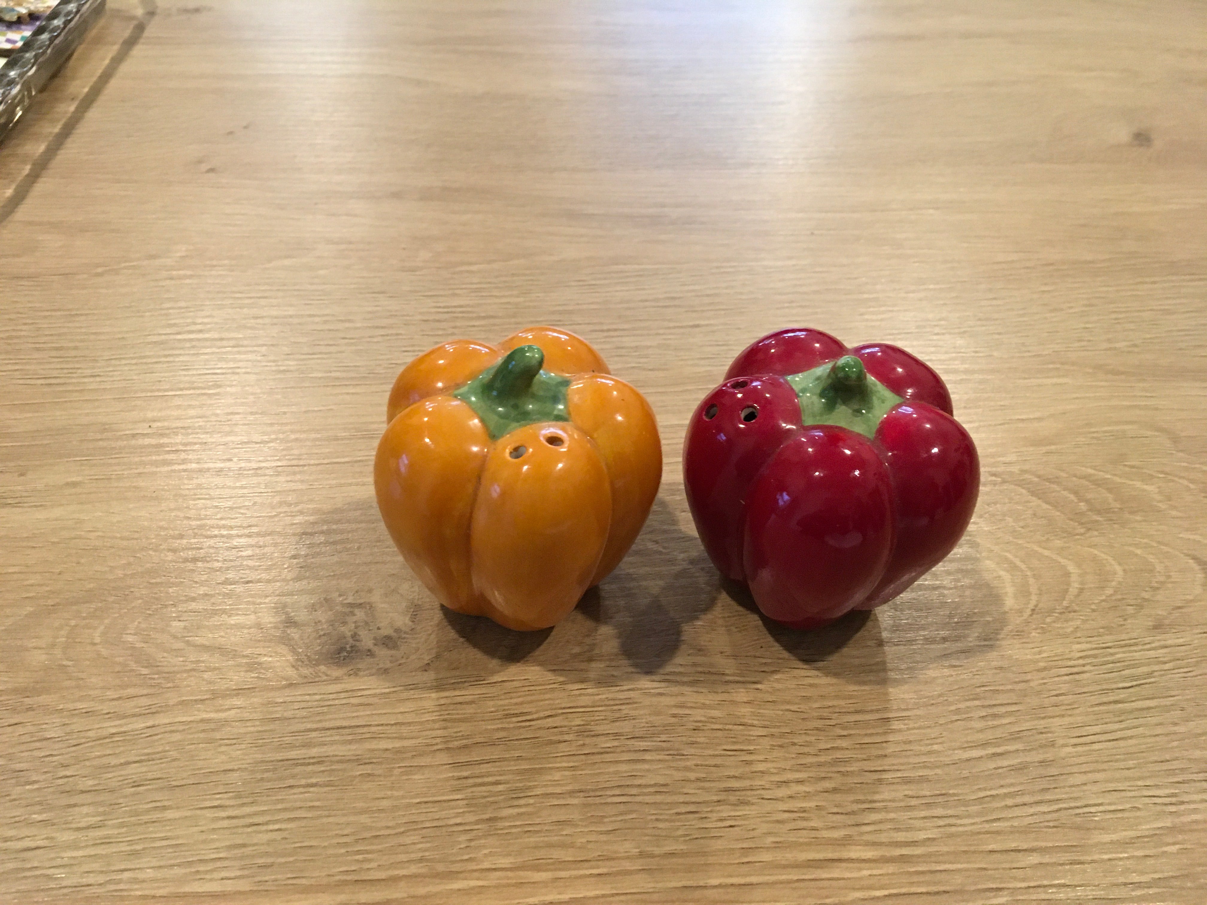 Bell Pepper Salt and Pepper Shaker