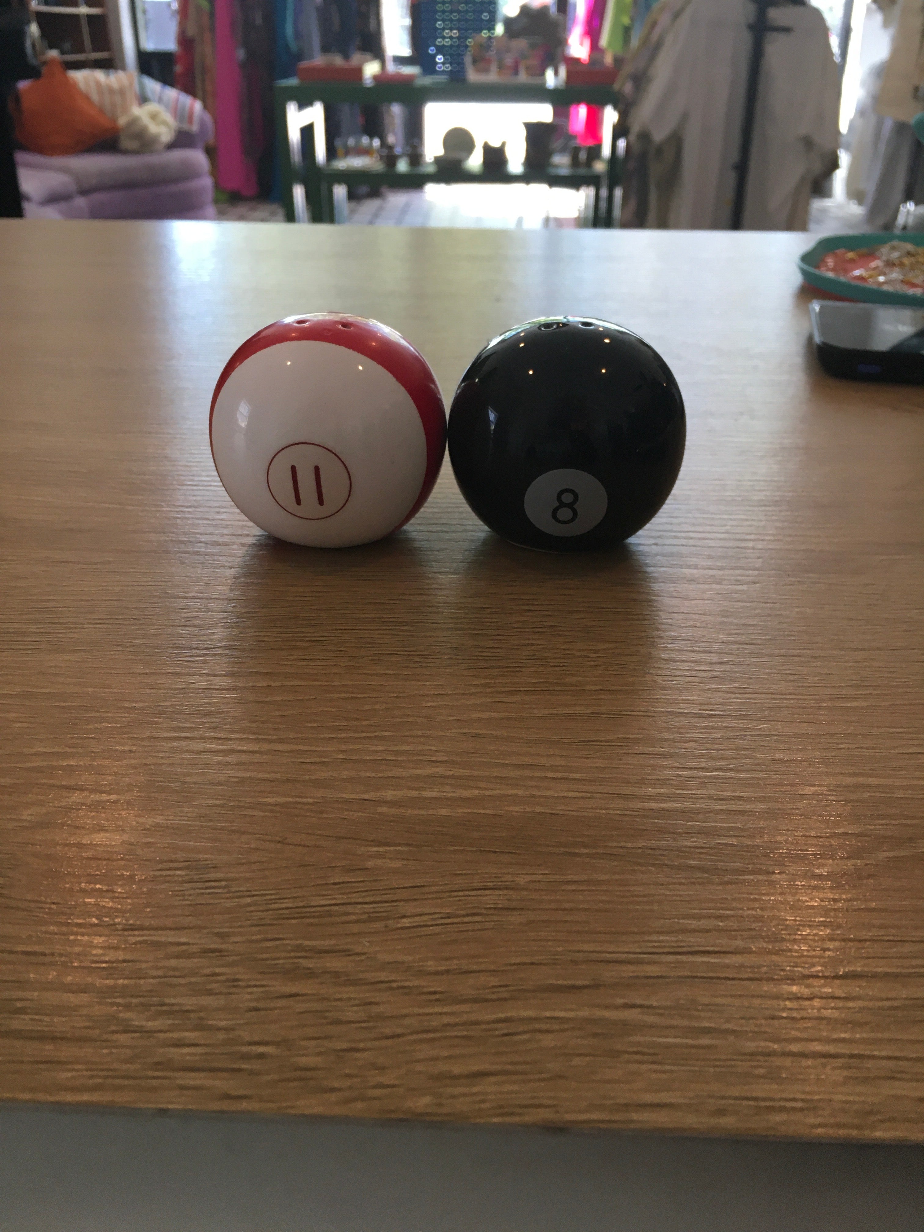 Billard Balls Salt and Pepper Shaker