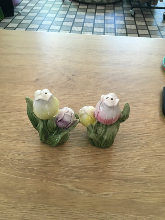 Tulip Flower Salt and Pepper Shaker