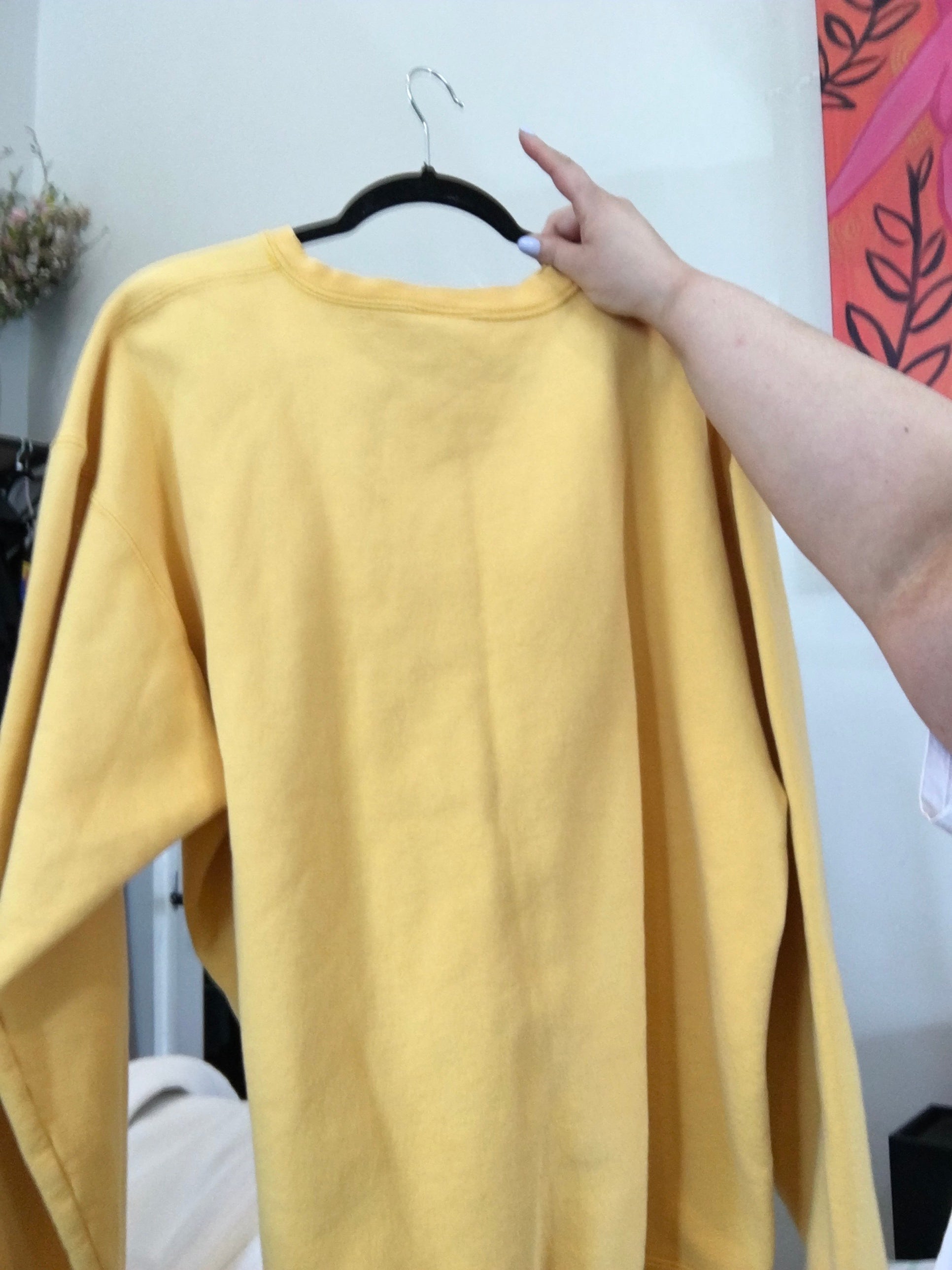 XL Yellow Sweatshirt