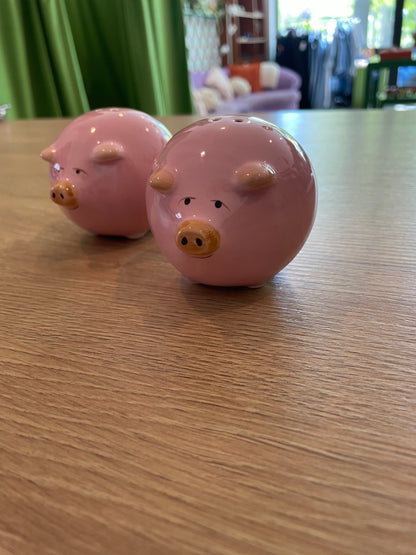 Pig Salt & Pepper Shakers