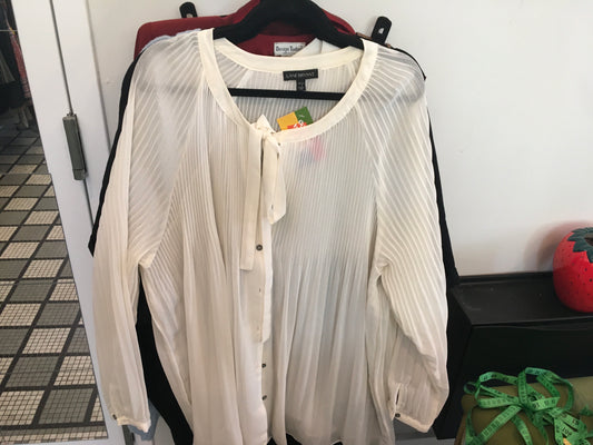 Lane Bryant White Pussybow Top