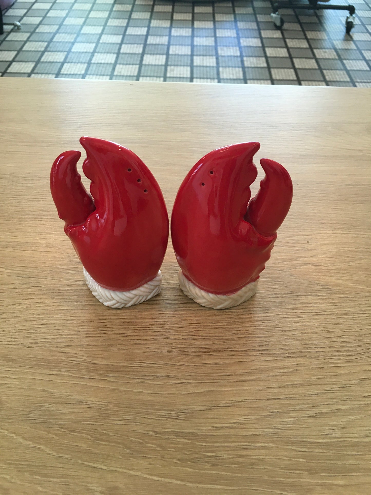 Lobster Claw Salt and Pepper Shaker